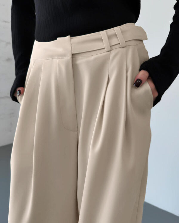 Bullseye high waist trousers