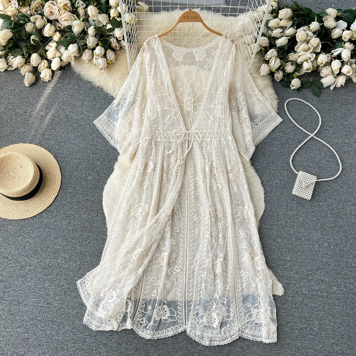 Betty lace cover up