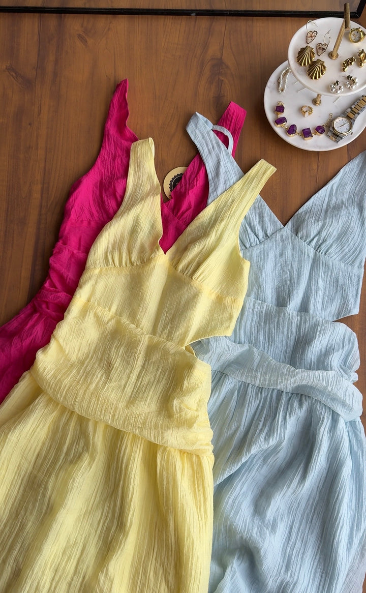 Wavy waist cut out dress