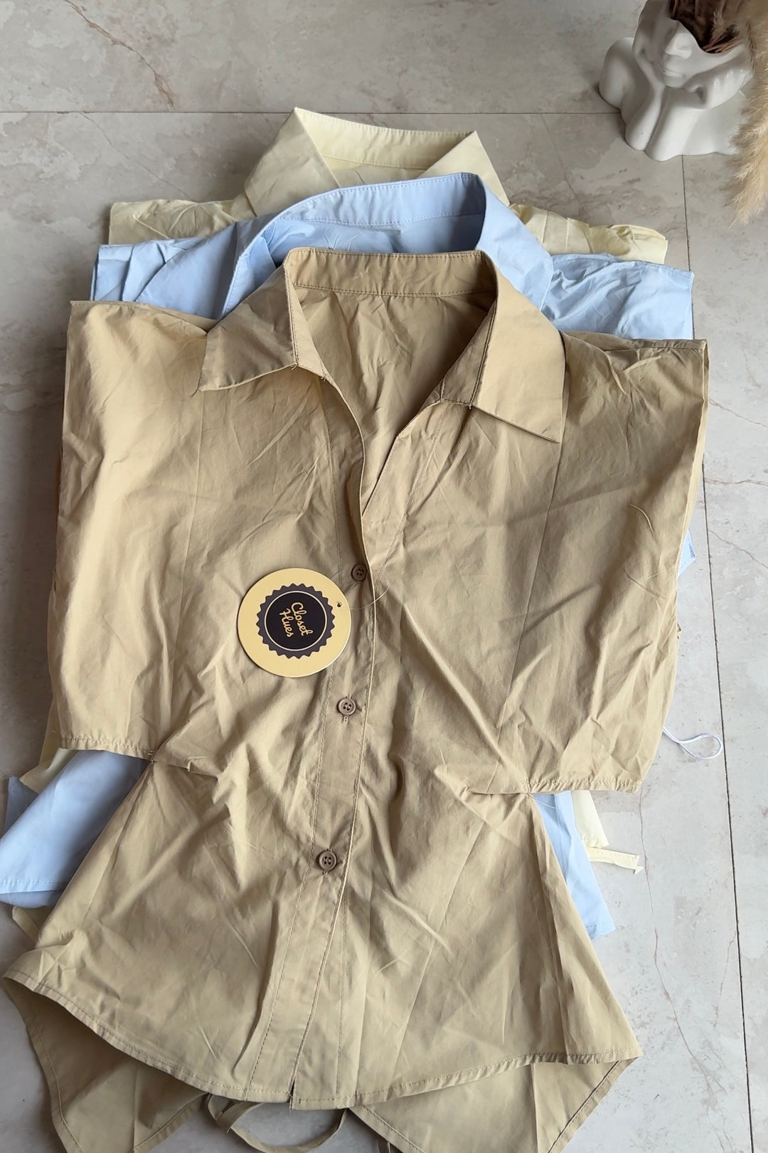 Pepper back tie shirt