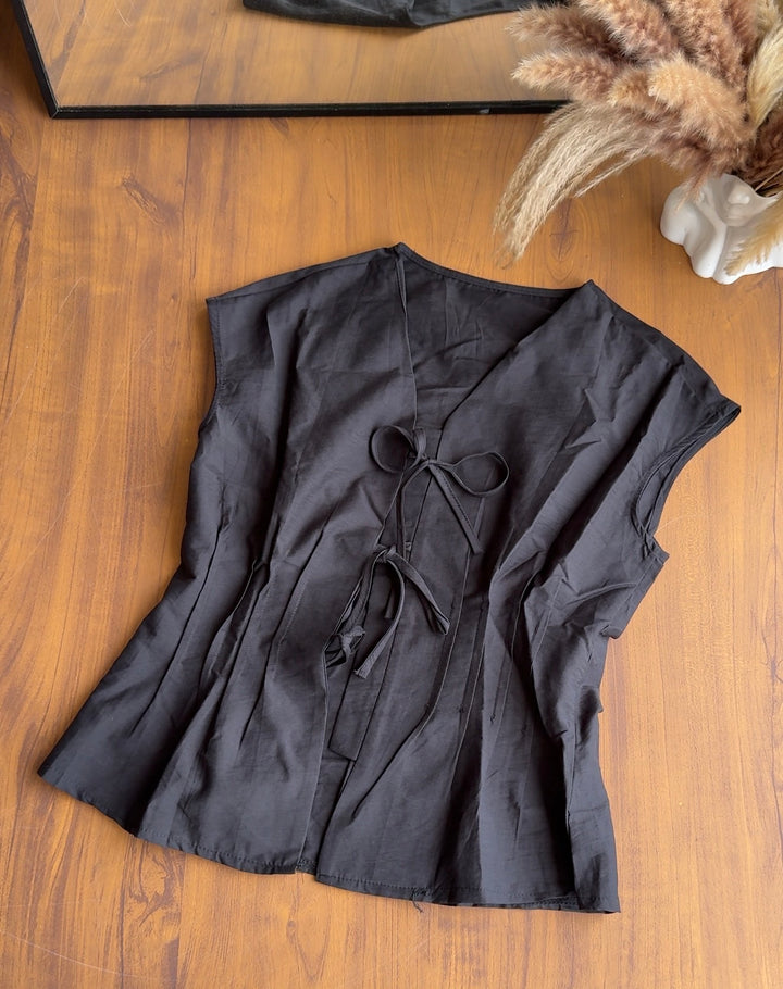 Cornwall bow tie top