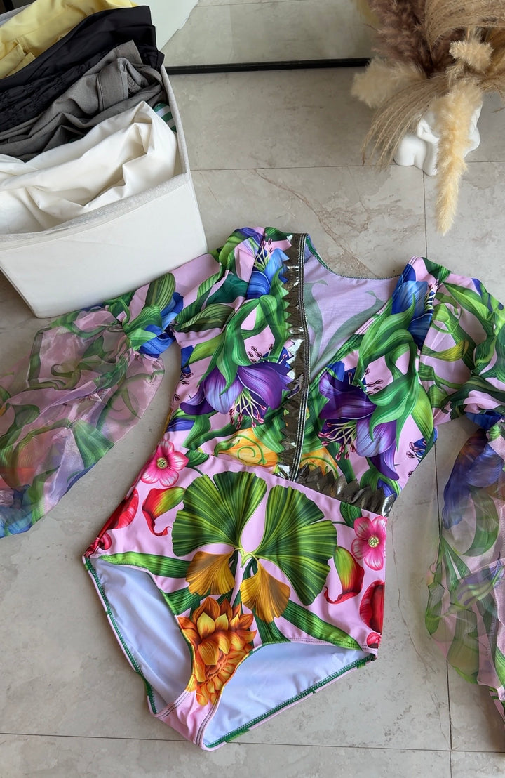 Helly swimsuit with skirt