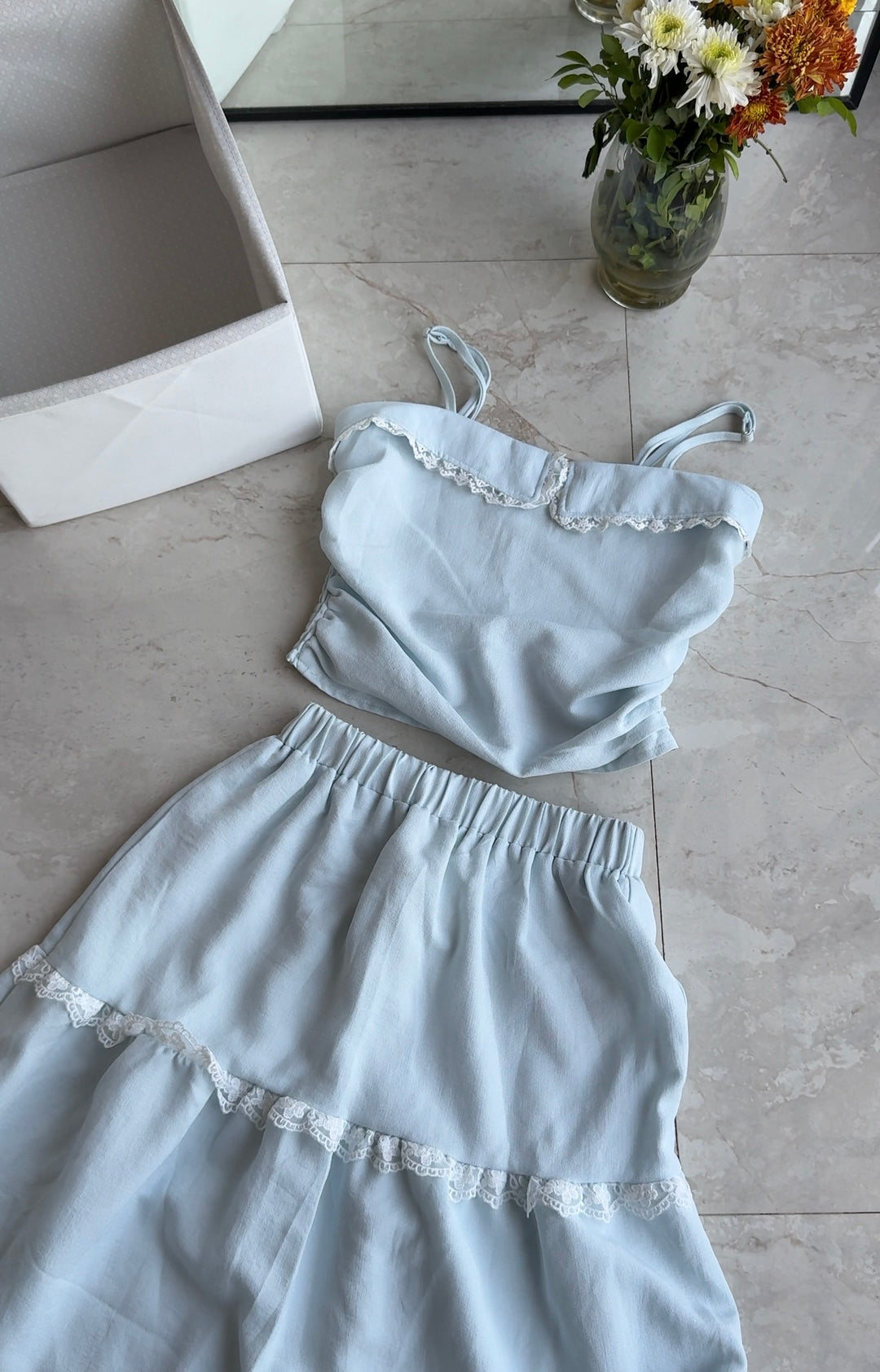 Tracey lace detailing coord set