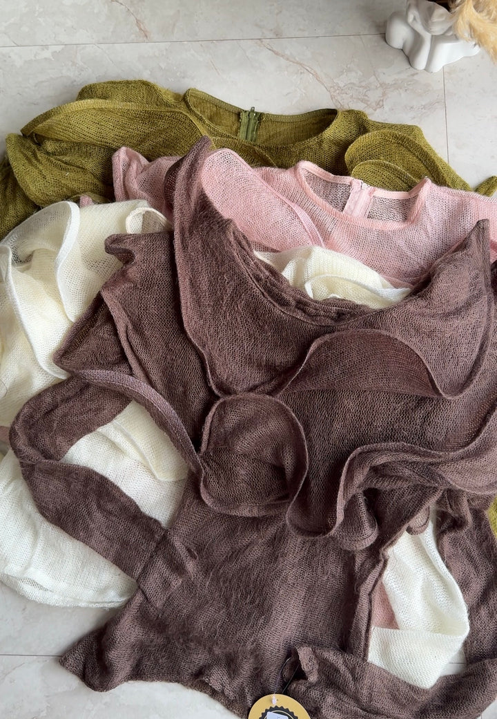 Shea wired ruffle top