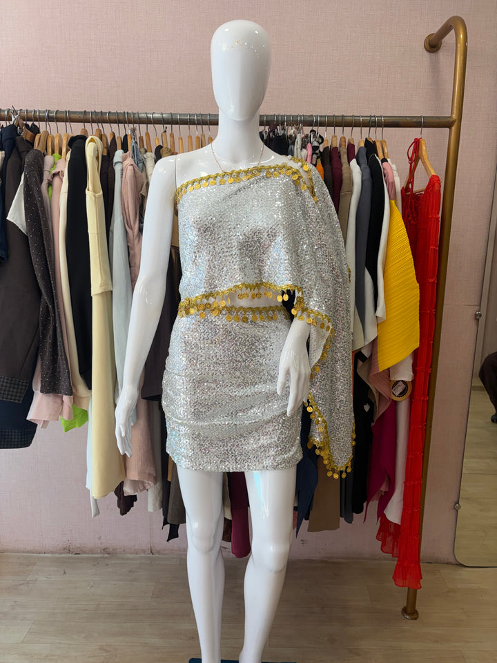Zelina coord set with one shoulder top