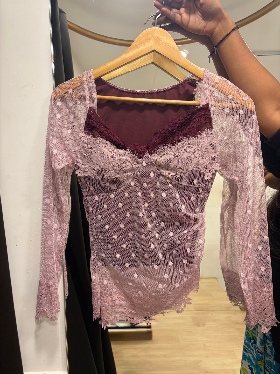 Full sleeves mesh top