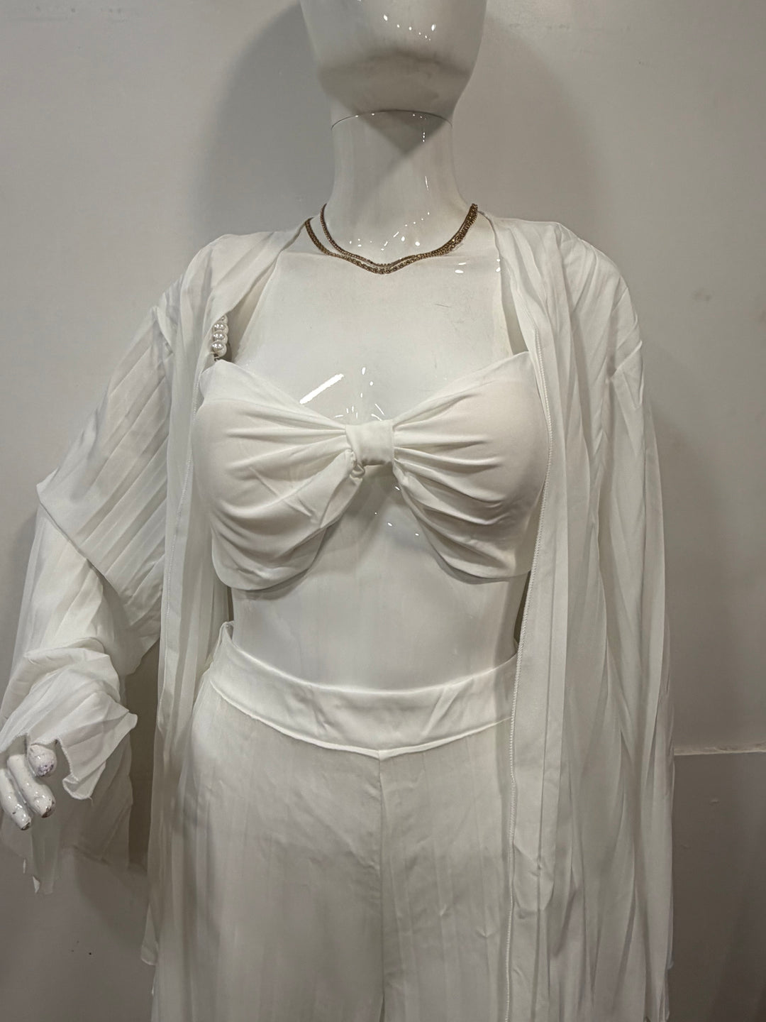 Three piece set- white