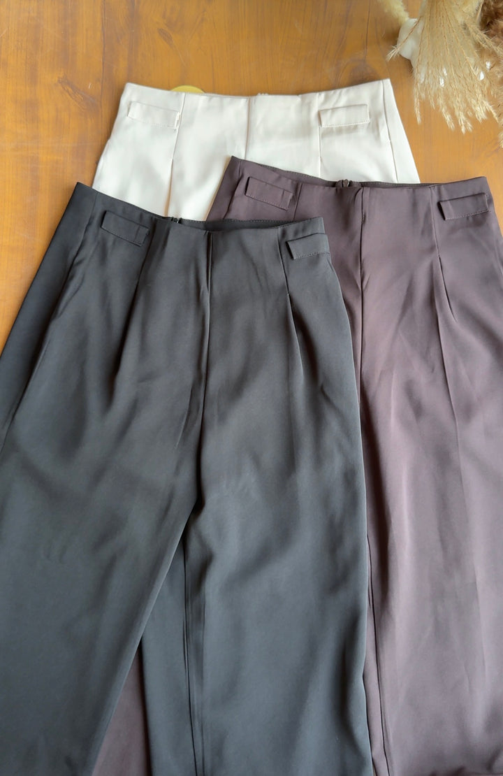 Tortellini high waist trousers with belt- white pre order