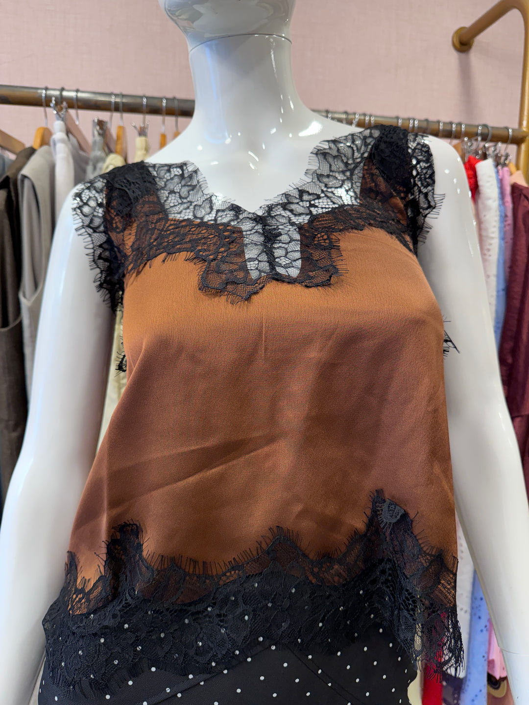 Olivia lace top