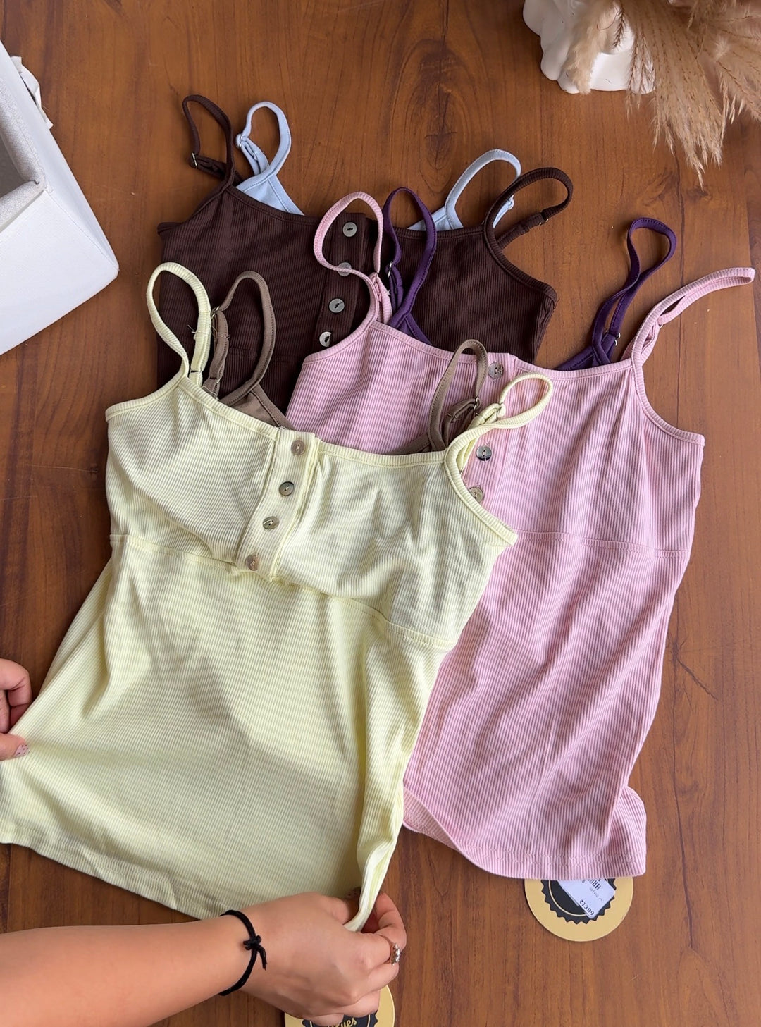 Monroe two tone tank top