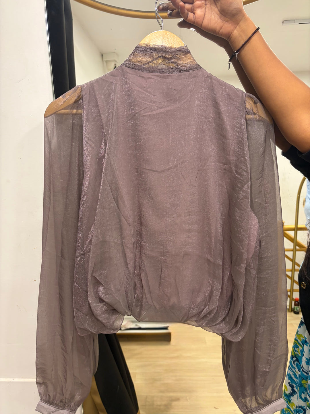 Full sleeves party wear top