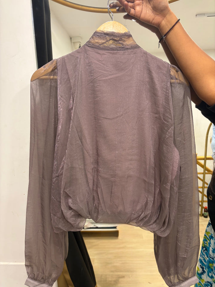 Full sleeves party wear top