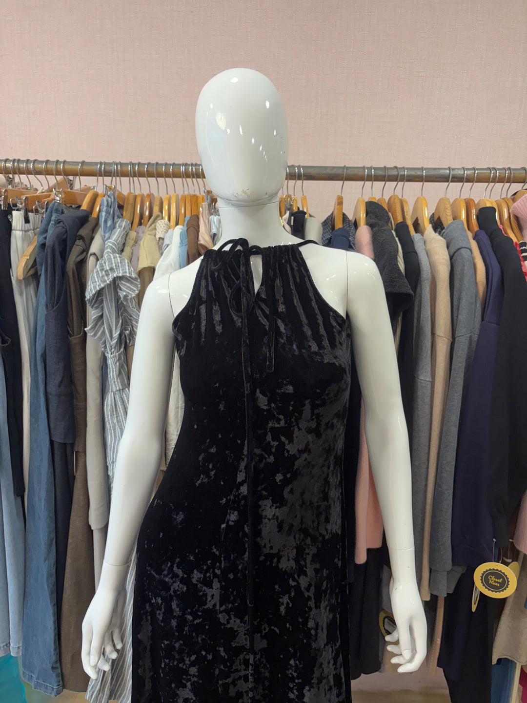 Velvet midi dress- black