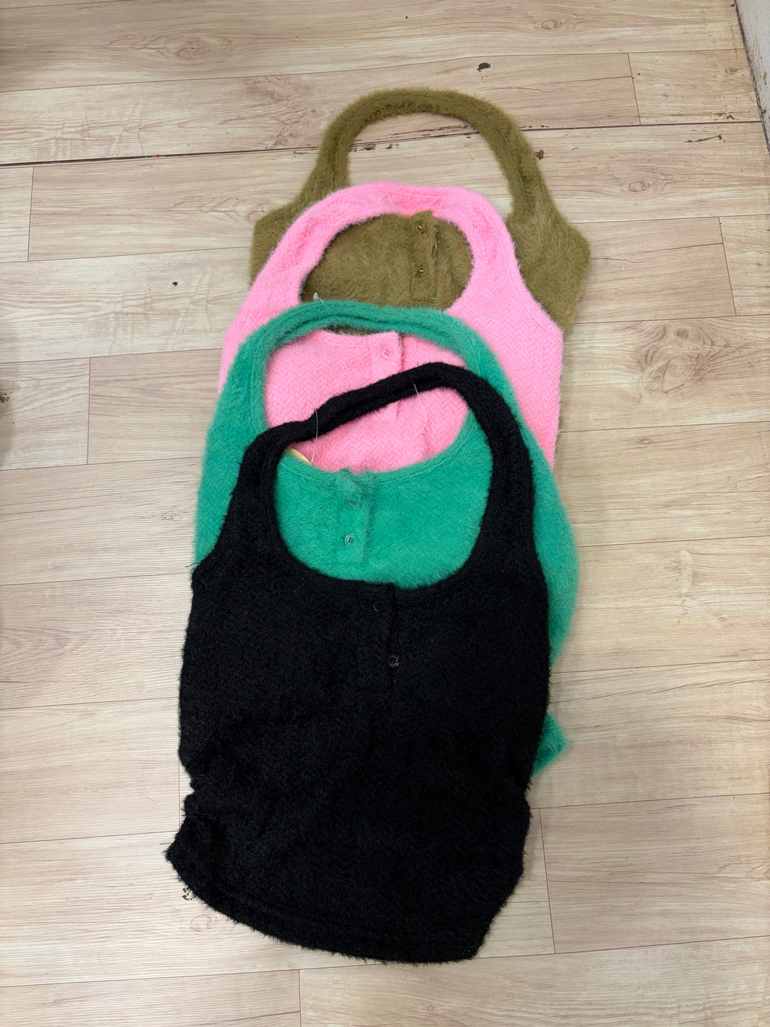 Halter neck padded crop top