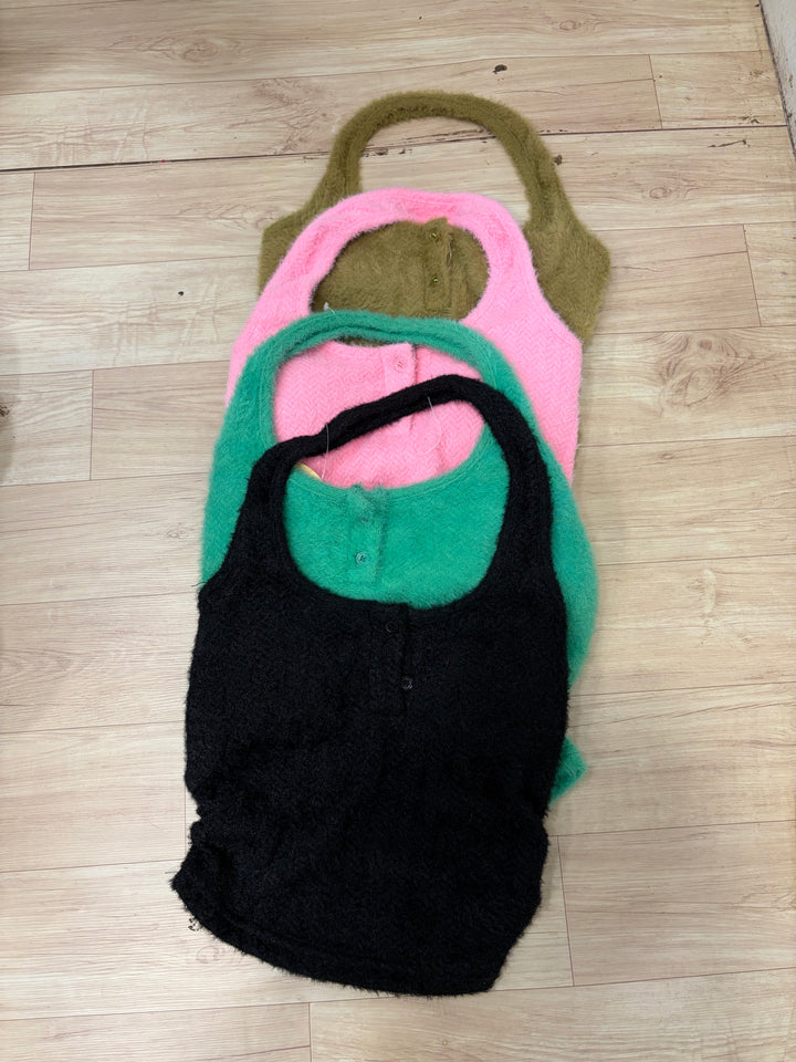 Halter neck padded crop top