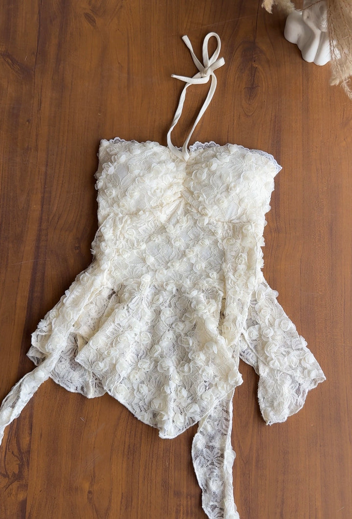 Dua lace padded top