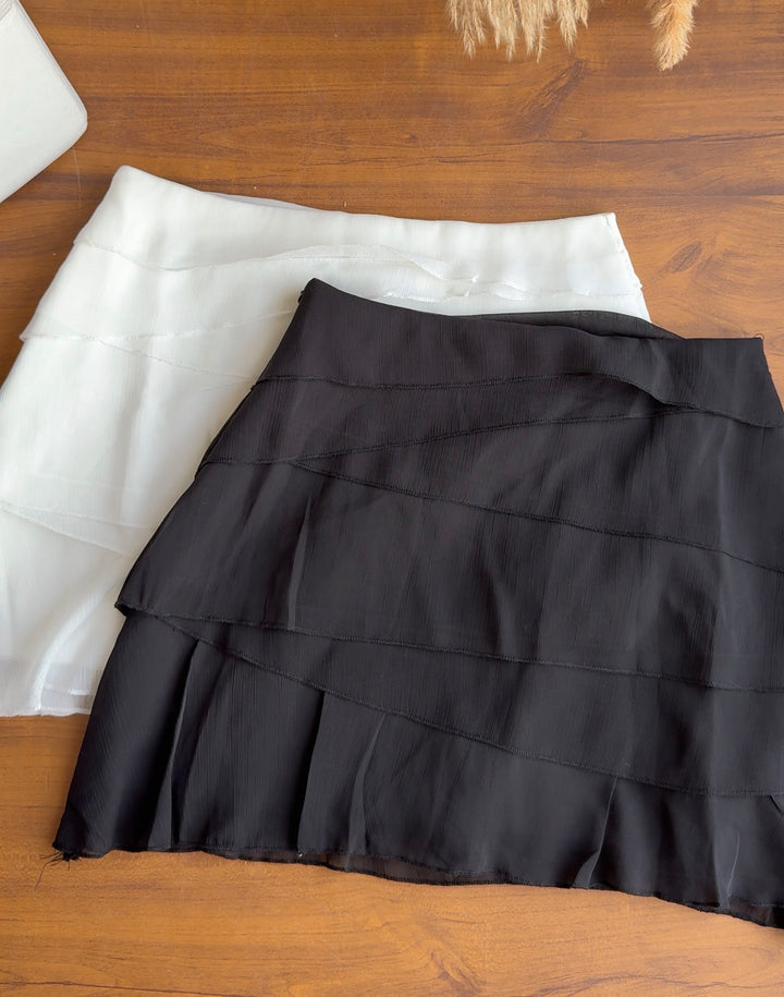 Lucy ruffle skorts