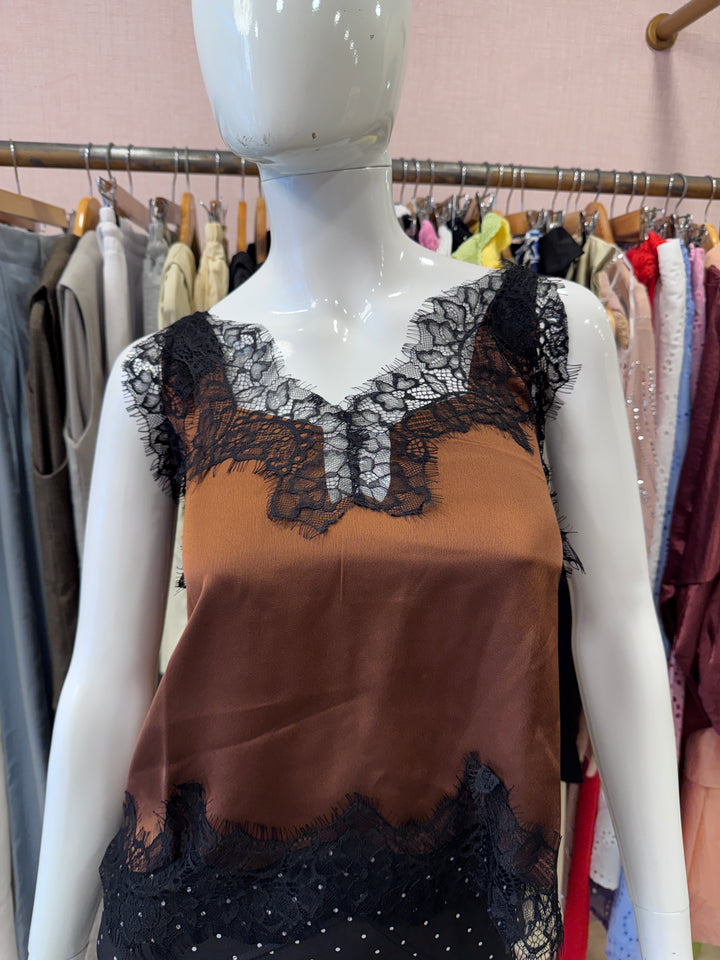 Olivia lace top