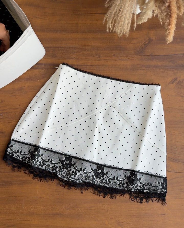 Quinn lace skorts