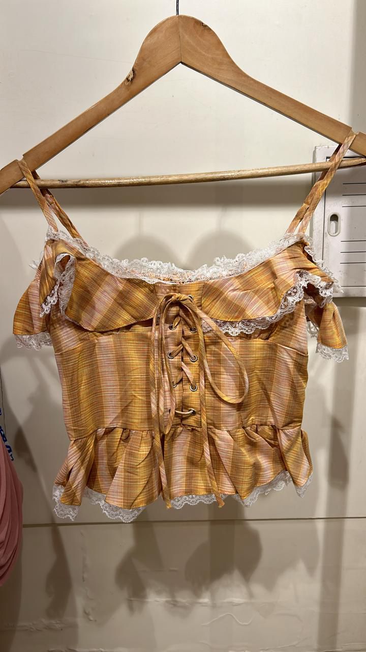 Ariana crop top