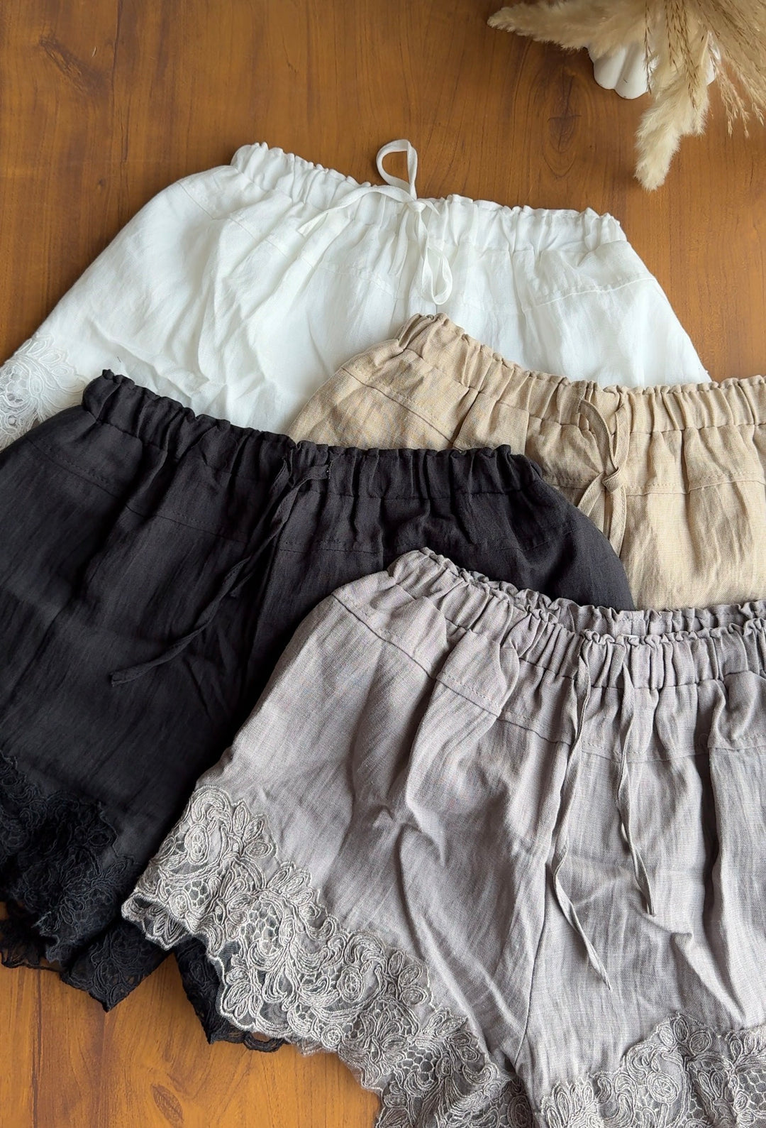 Pedro  lace shorts