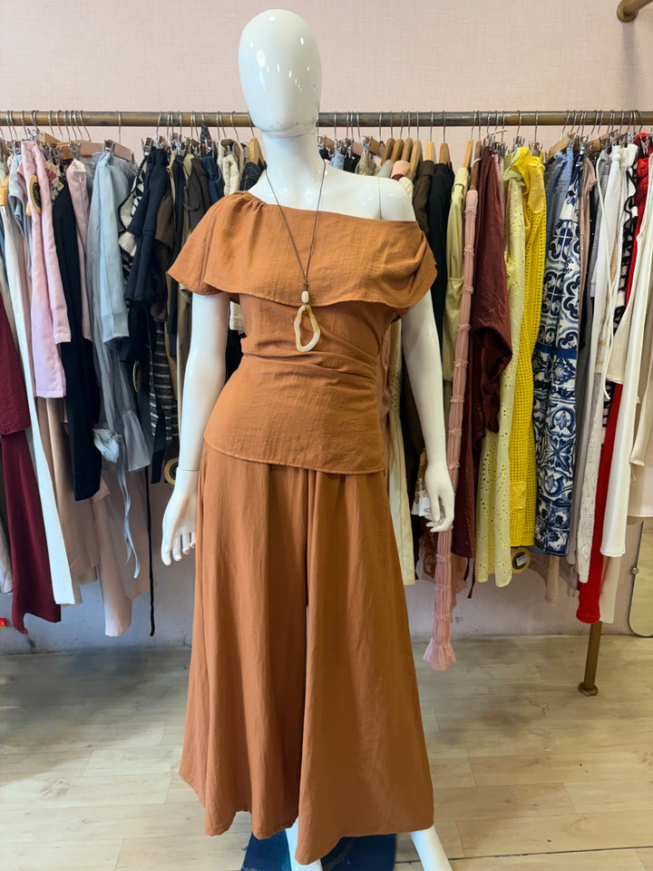 Hannah off shoulder coord set