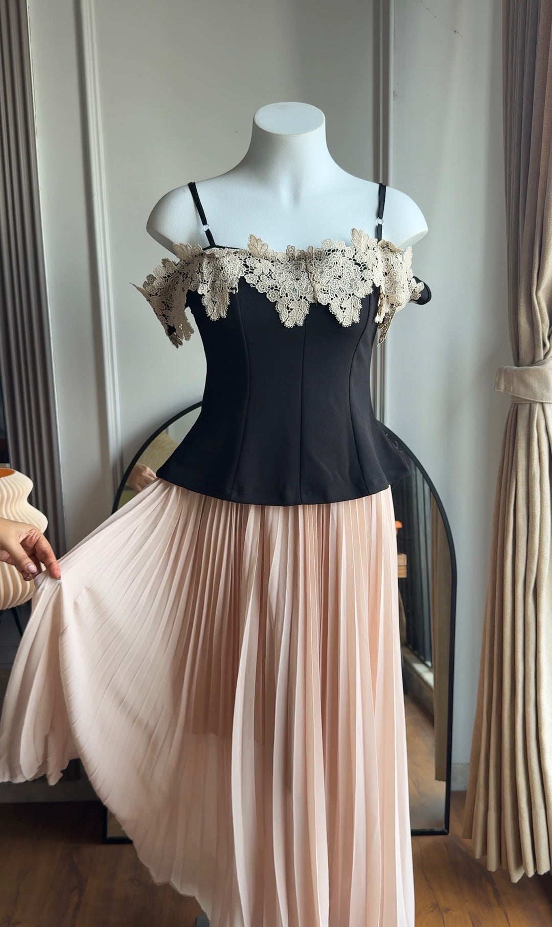 Tatiana lace coords