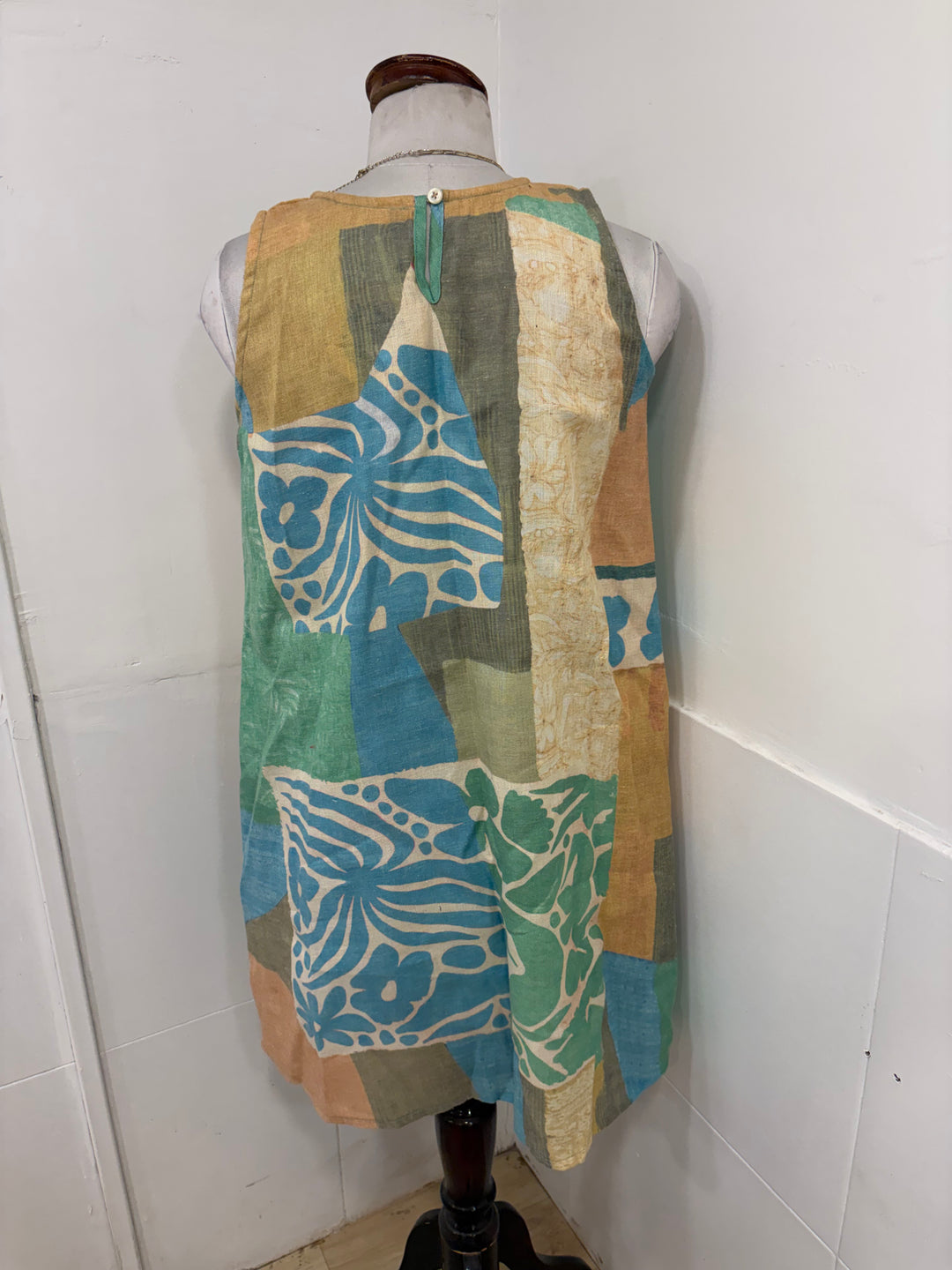 Linen sleeveless dress