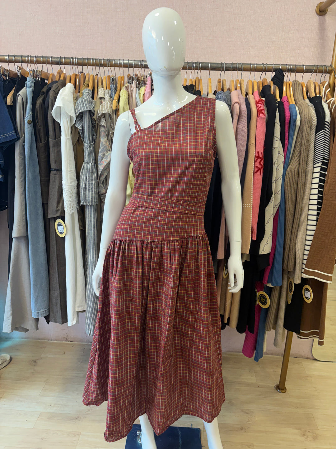 One shoulder red dress