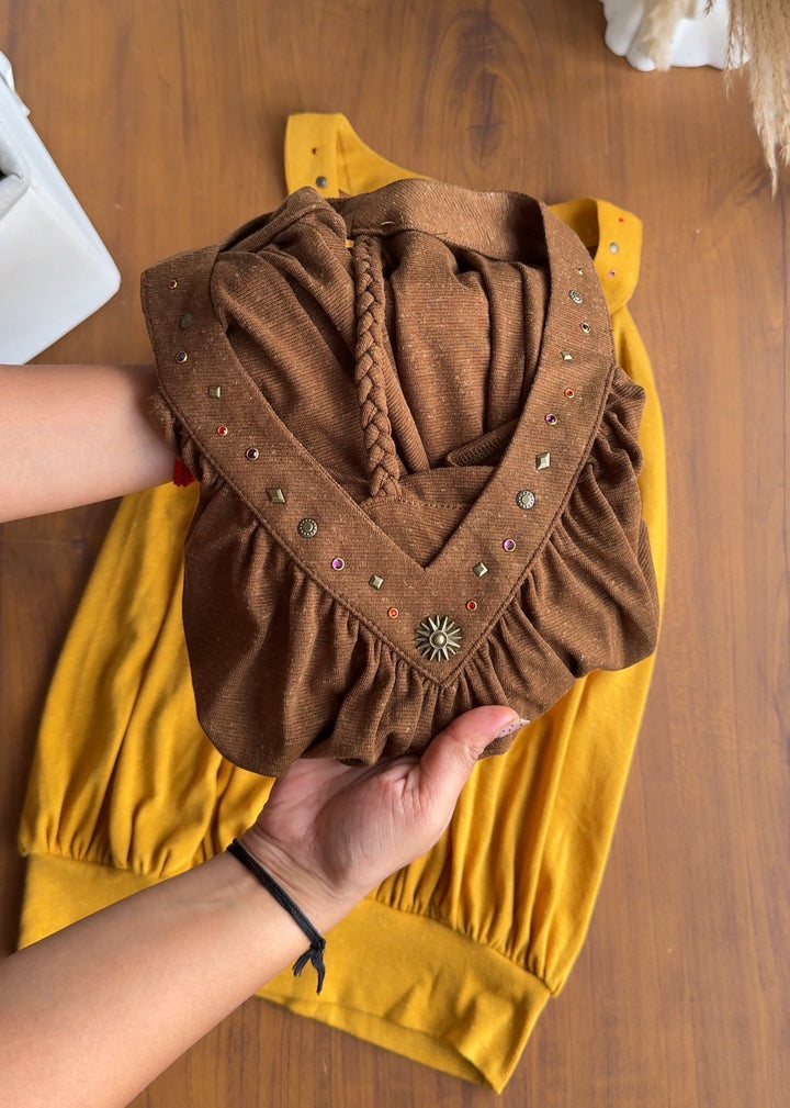 Angel twisted back top
