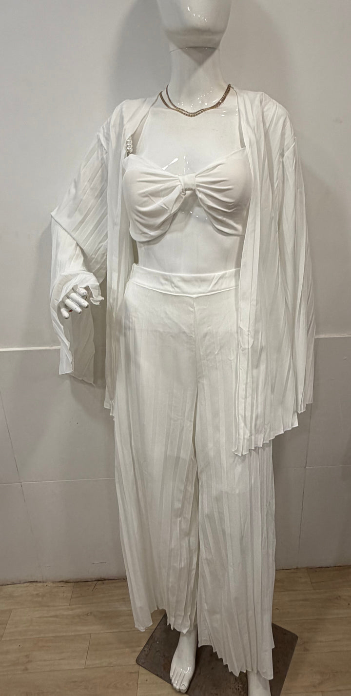 Three piece set- white