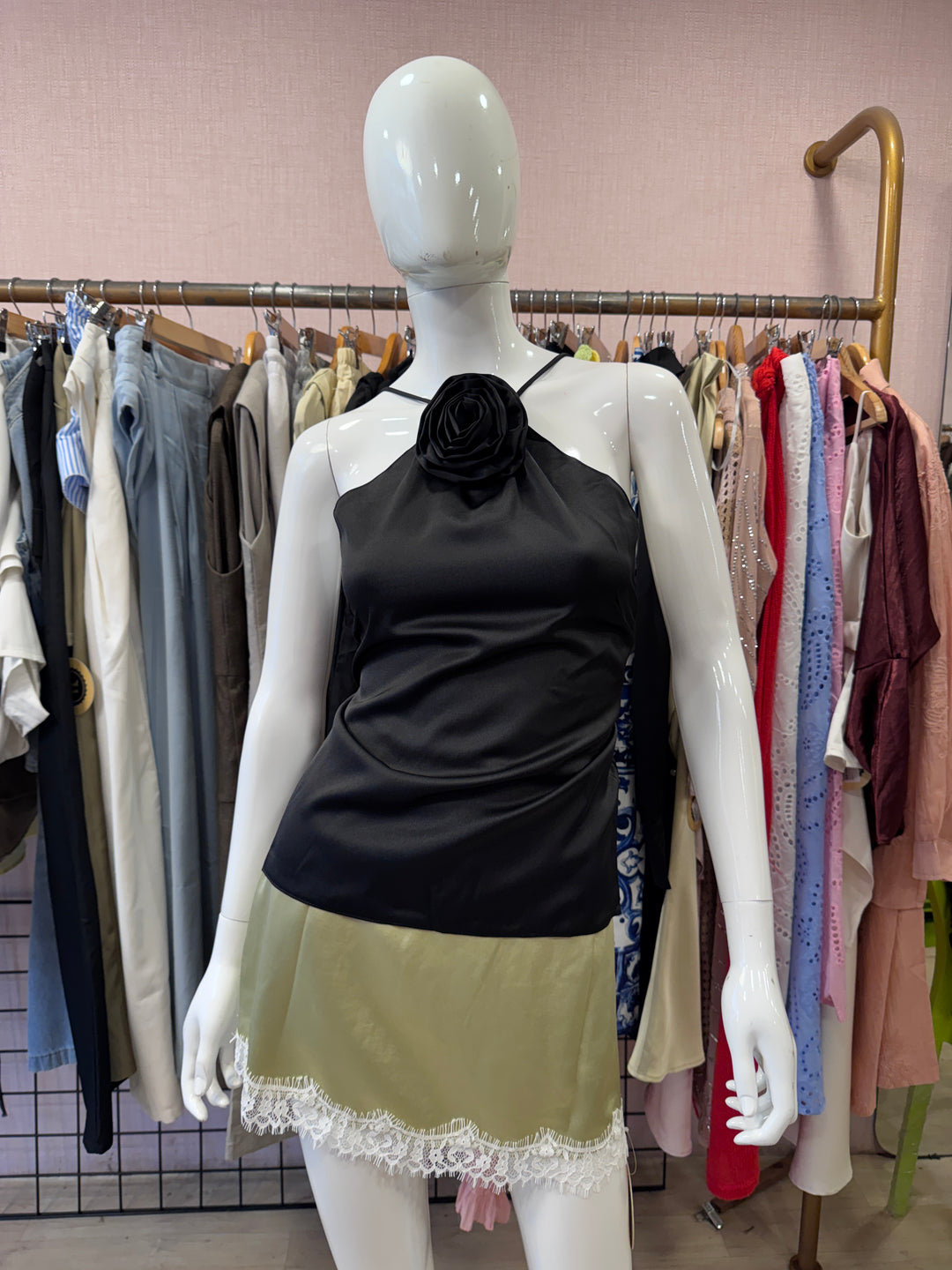 Rosy halter neck top