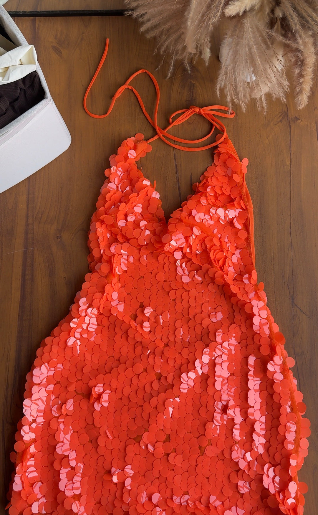 Sorbet sequin backless dress CLOSET HUES Sorbet sequin backless dress CLOSET HUES