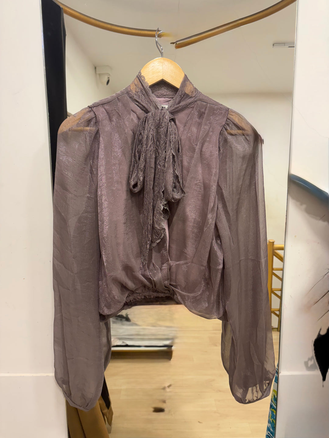 Full sleeves party wear top