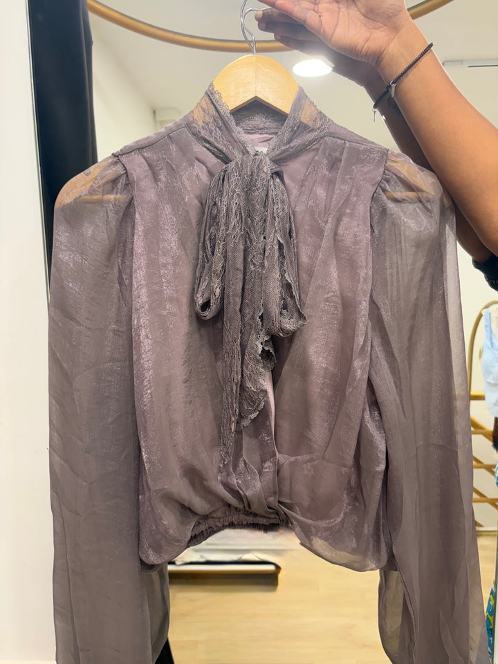 Full sleeves party wear top