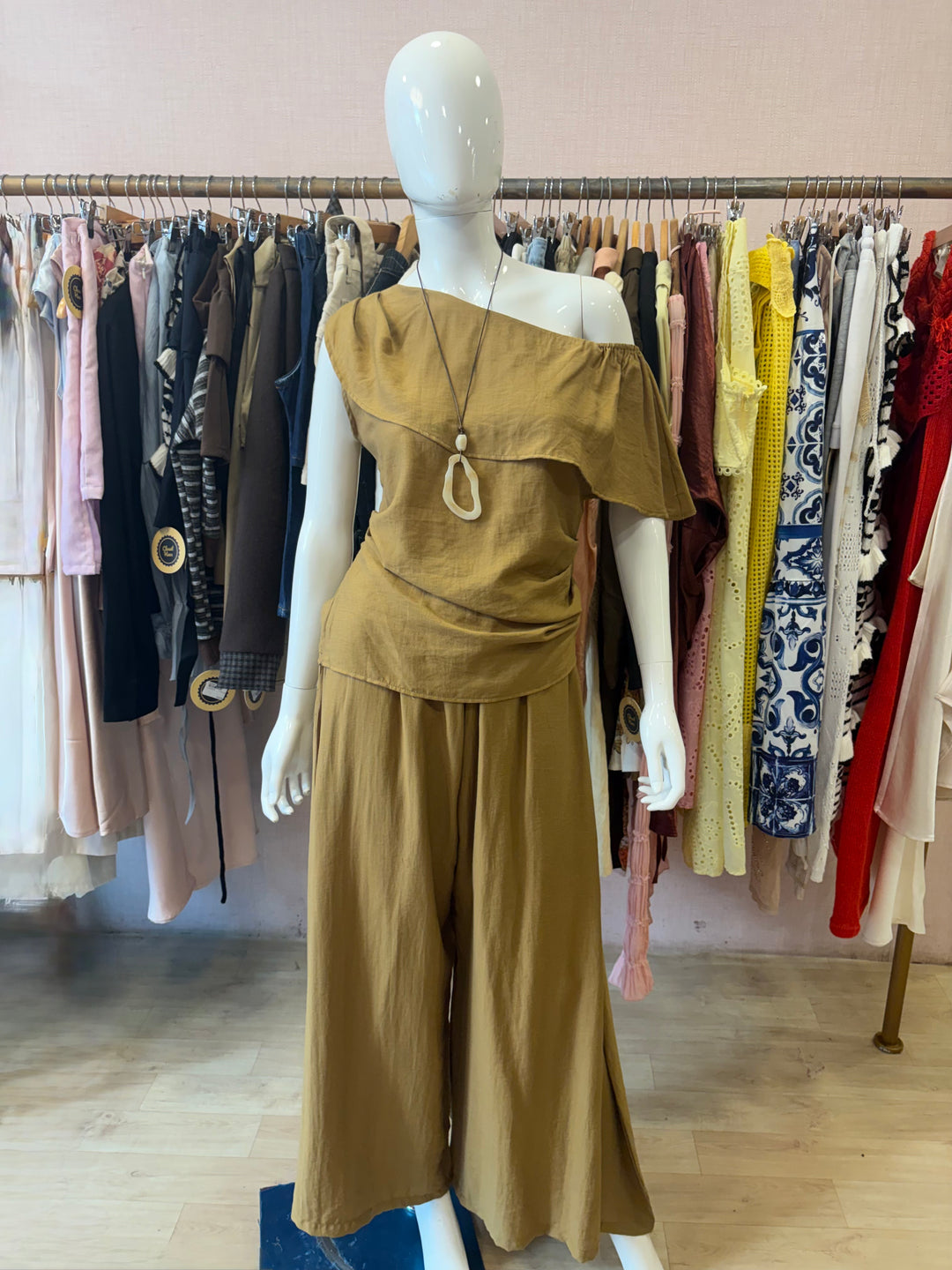 Hannah off shoulder coord set