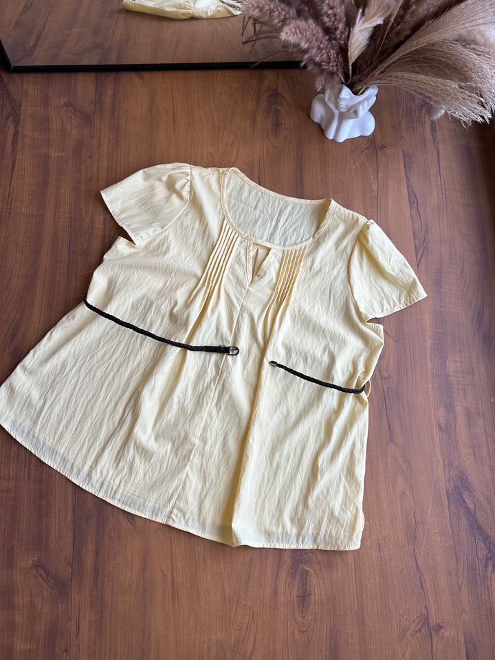 Manhattan belted top