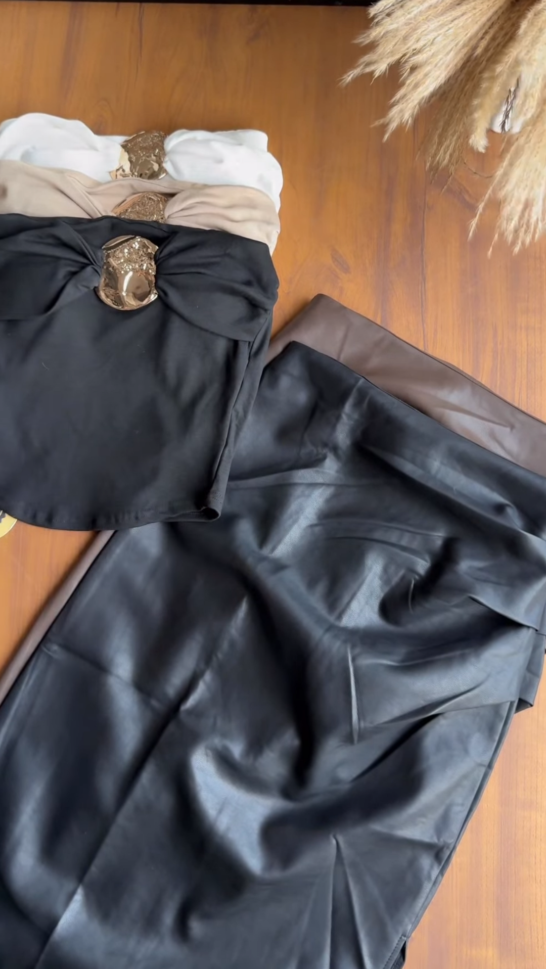 Chuck high waist leather skirt
