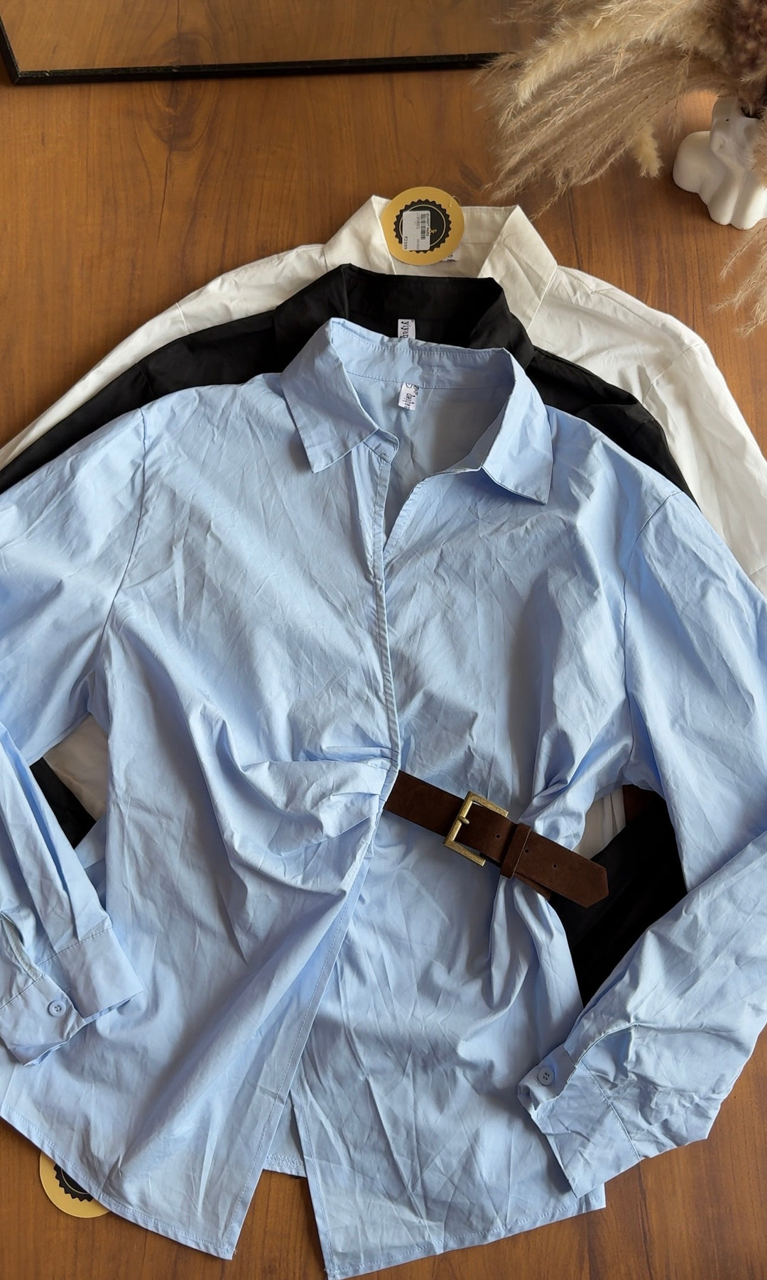 Bare belted shirt