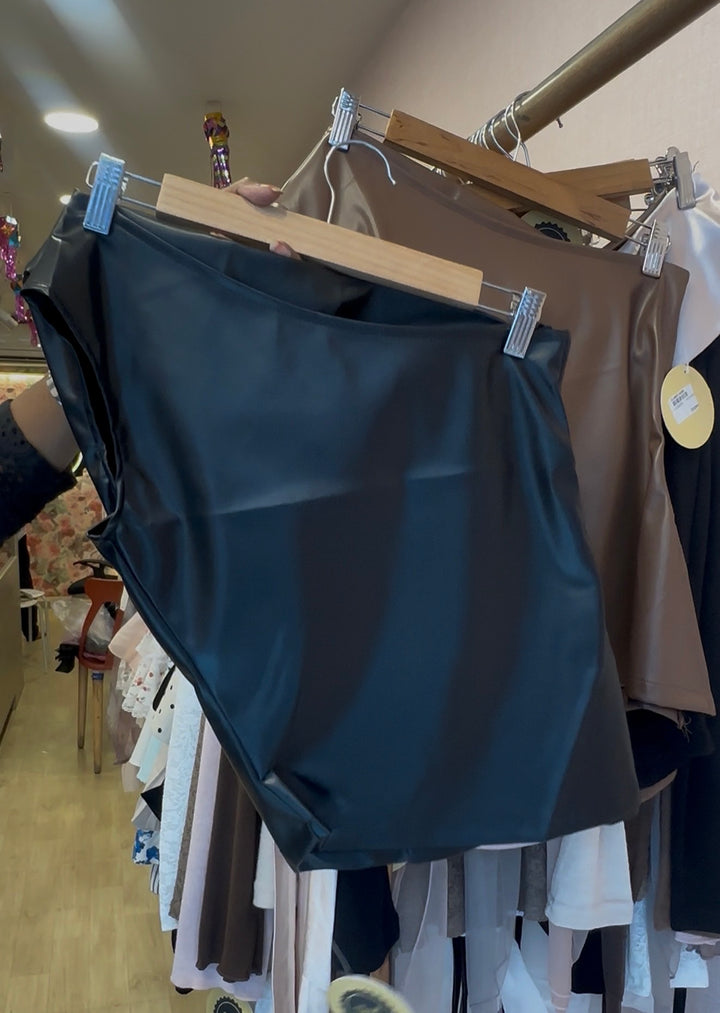 Nancy one shoulder top