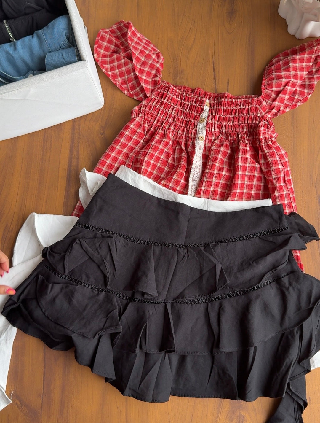Picnic chequered frill top