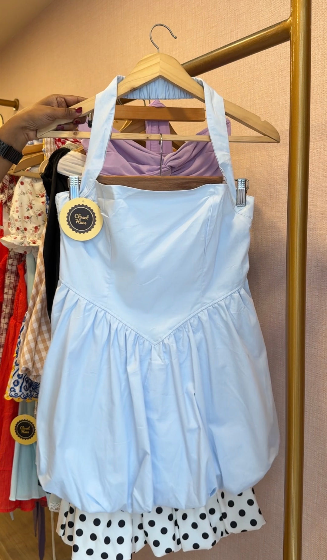 Almond ballon dress