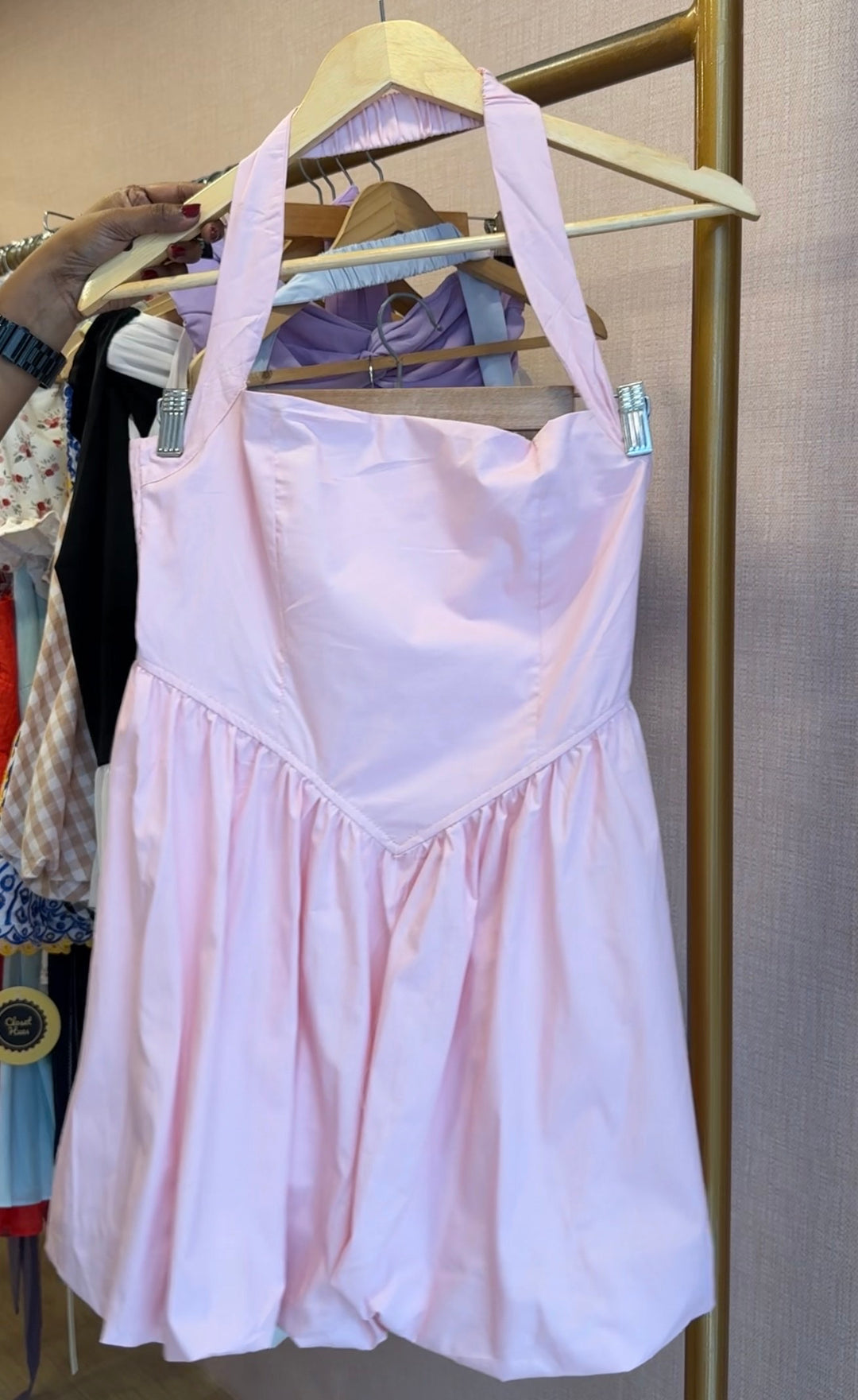 Almond ballon dress