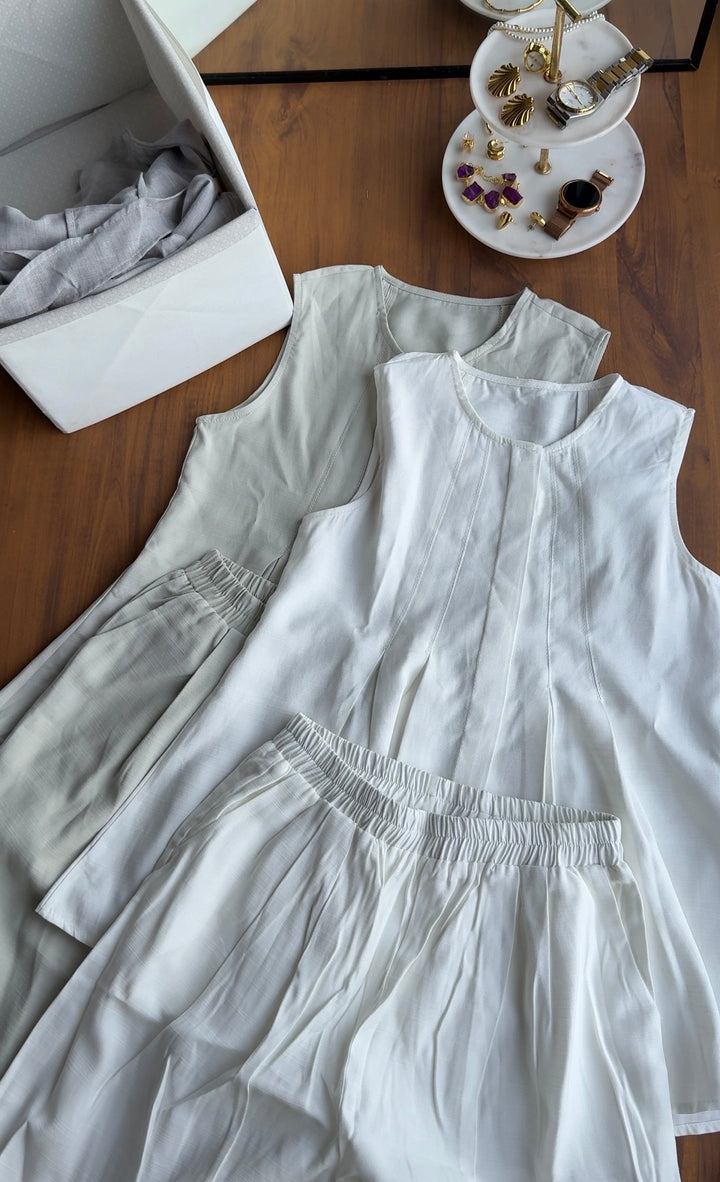 Hemingway coord set