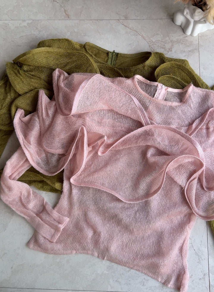 Shea wired ruffle top