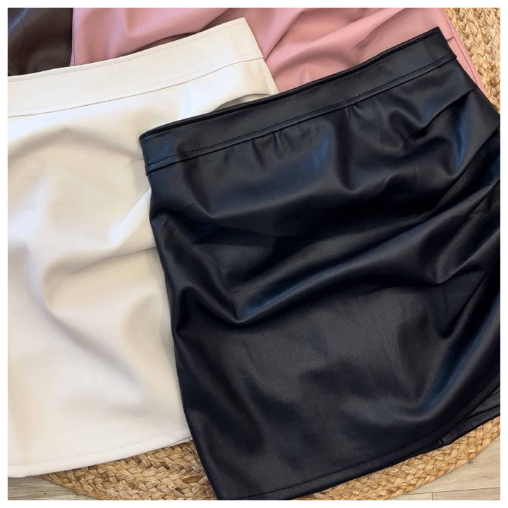 Tulip faux leather skirt